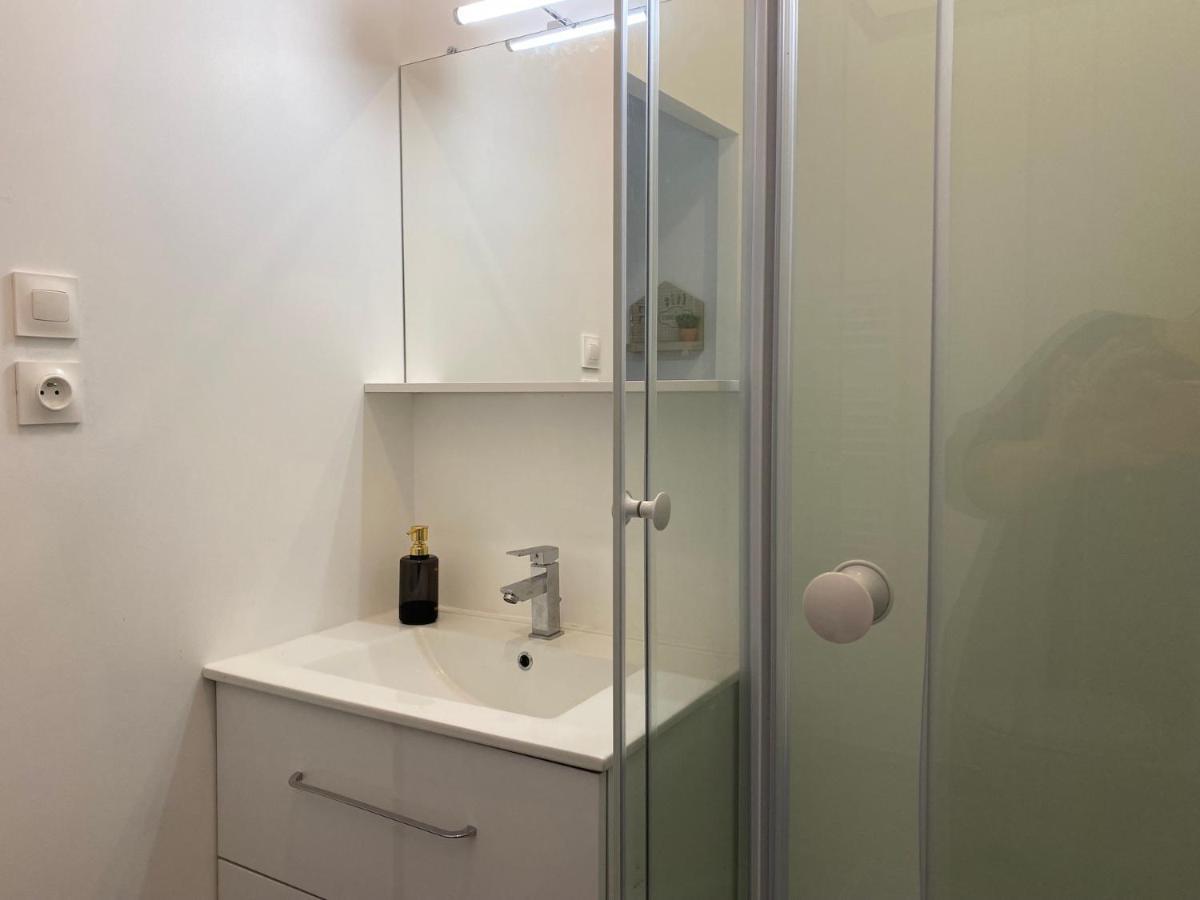 La Maison D'Angelique - Colocation Hoteliere A 150M Gare Tgv- Grande Cuisine Equipee & Salon - Fibre - Netflix Niort Eksteriør bilde