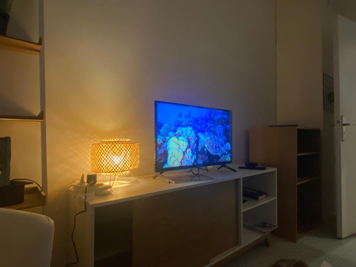 La Maison D'Angelique - Colocation Hoteliere A 150M Gare Tgv- Grande Cuisine Equipee & Salon - Fibre - Netflix Niort Eksteriør bilde