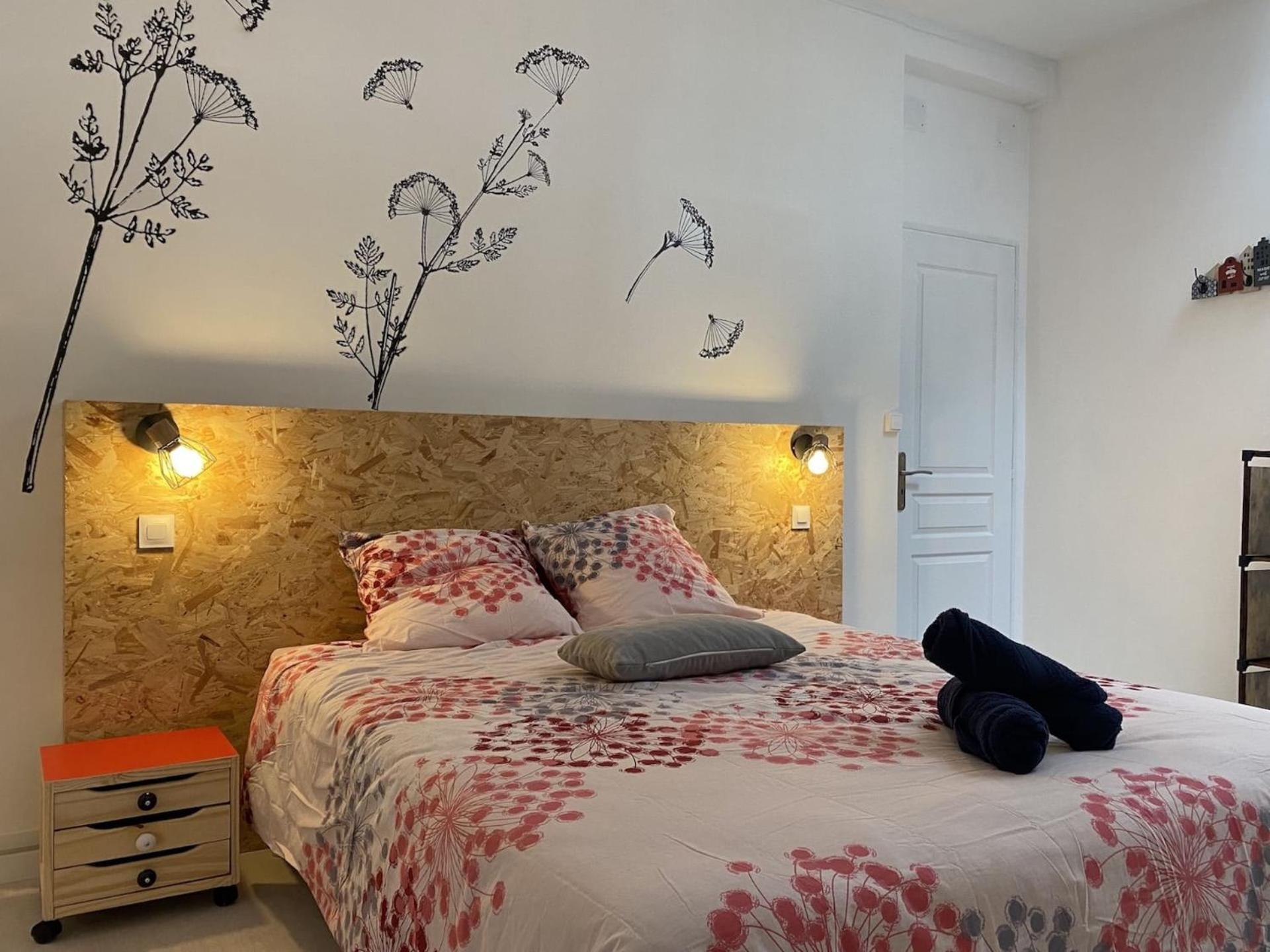 La Maison D'Angelique - Colocation Hoteliere A 150M Gare Tgv- Grande Cuisine Equipee & Salon - Fibre - Netflix Niort Eksteriør bilde