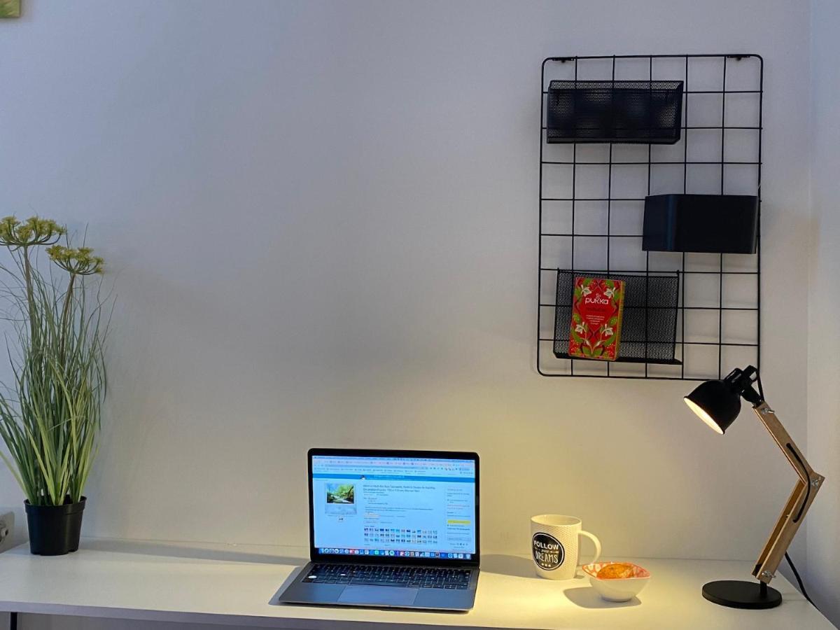 La Maison D'Angelique - Colocation Hoteliere A 150M Gare Tgv- Grande Cuisine Equipee & Salon - Fibre - Netflix Niort Eksteriør bilde